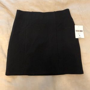 Never Before Worn Forever 21 Black Fitted Skirt